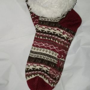 MUK LUKS Jojoba-Infused Socks - Red Mixed
